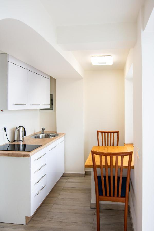Bellevue Molet Apartments โคเปร์ ภายนอก รูปภาพ