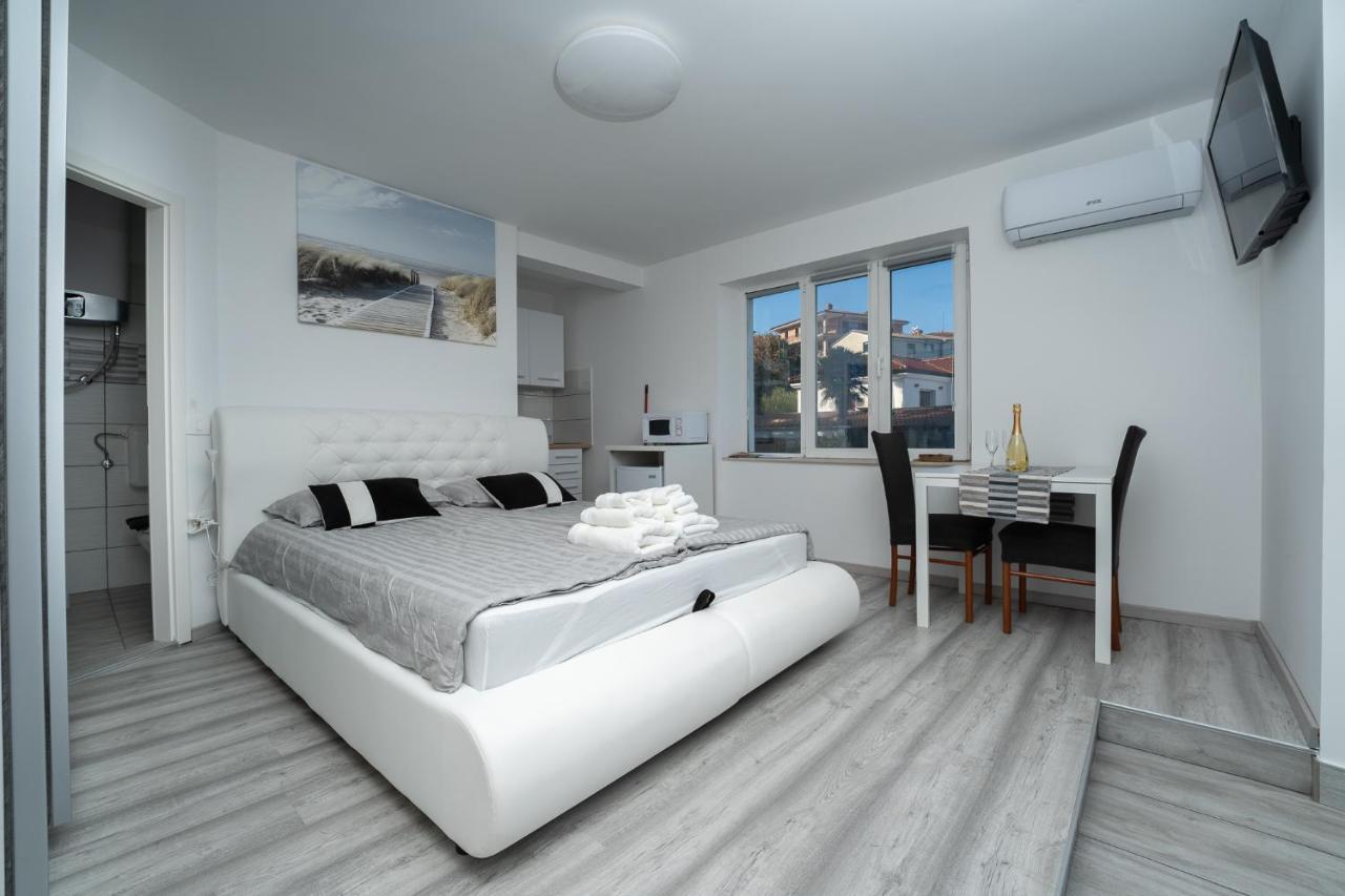 Bellevue Molet Apartments โคเปร์ ภายนอก รูปภาพ
